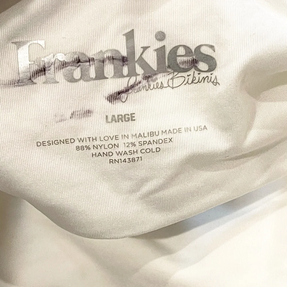 Frankies Bikinis 88% nylon
